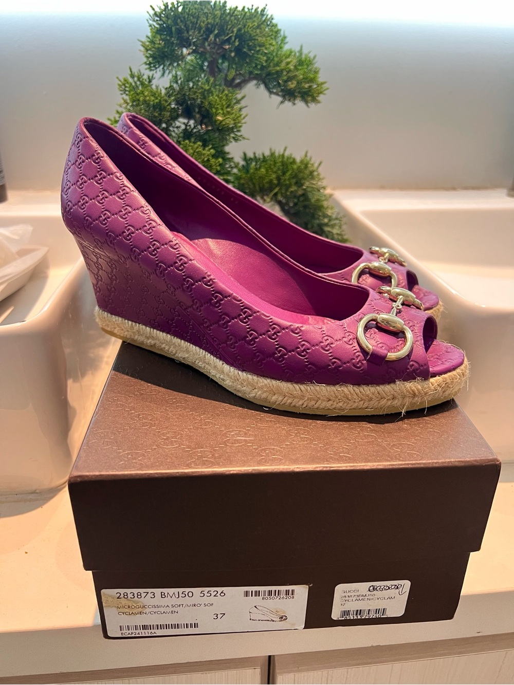 Gucci Miro Magenta Guccissima Peep-Toe Espadrille Wedges with Gold Horsebit